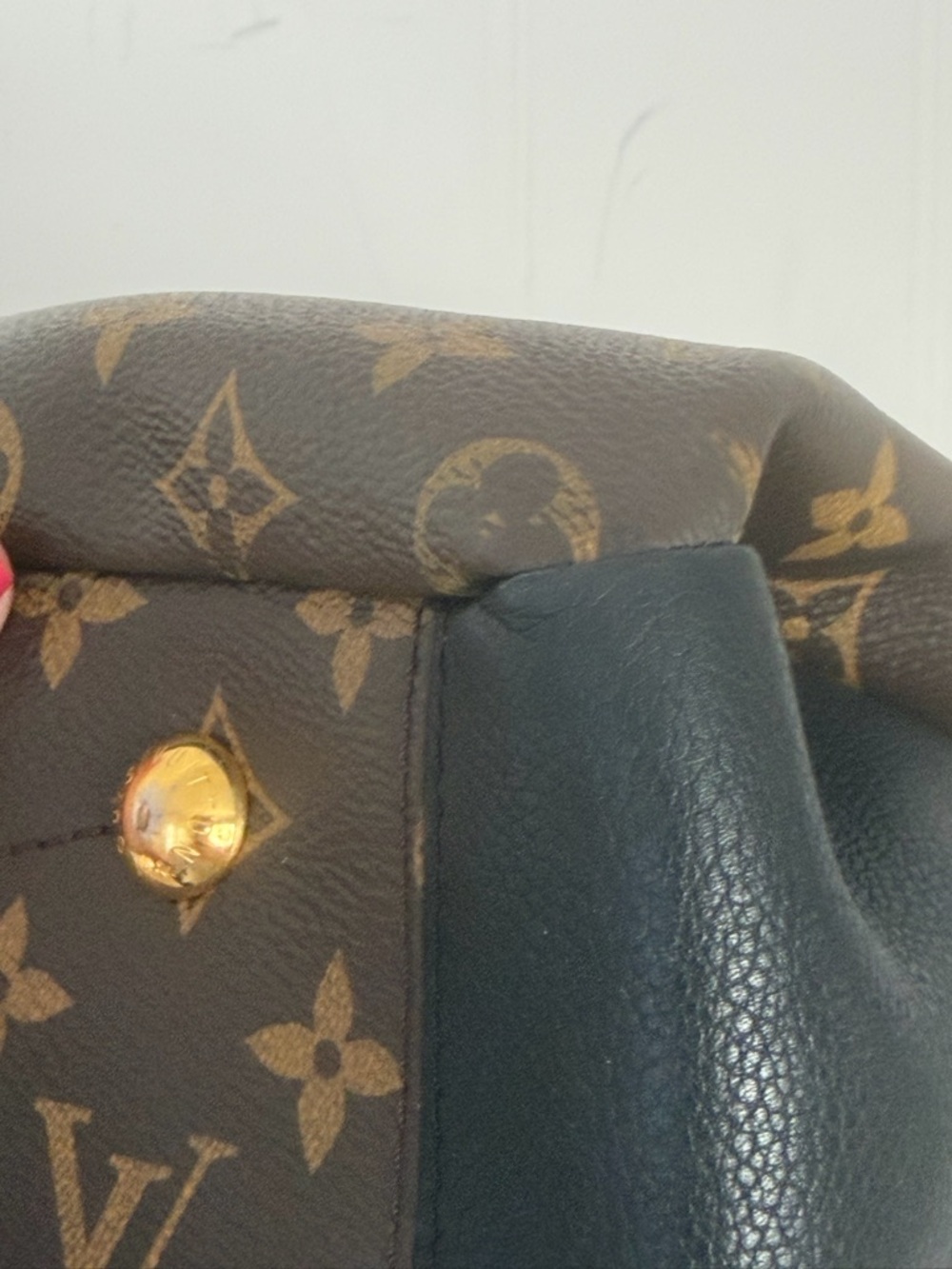 Authentic Louis Vuitton Pallas Tote - Picture 11 of 16